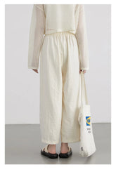 High-Waist Pleated White Pants – Wide Leg Summer Essential