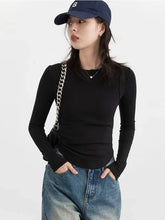 Cashmere-Lined Round Neck Tee – Soft Slim Fit Elegance