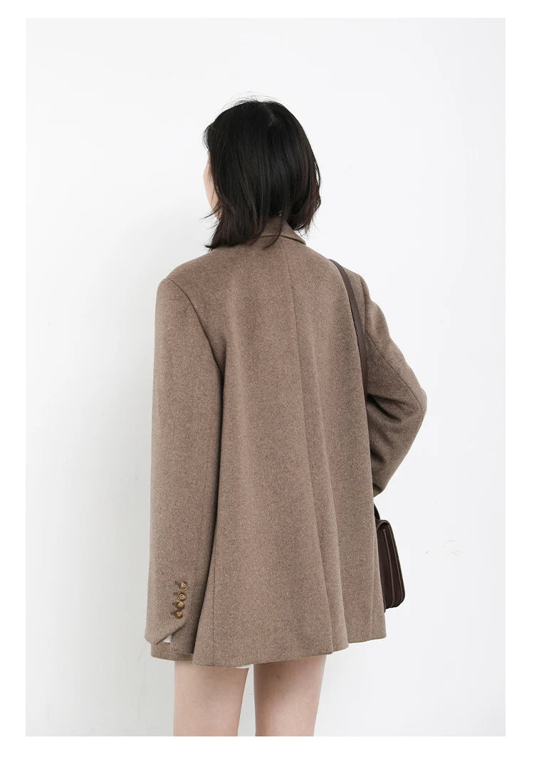 Wool Blend Mid-Length Coat – Refined Office Outerwear