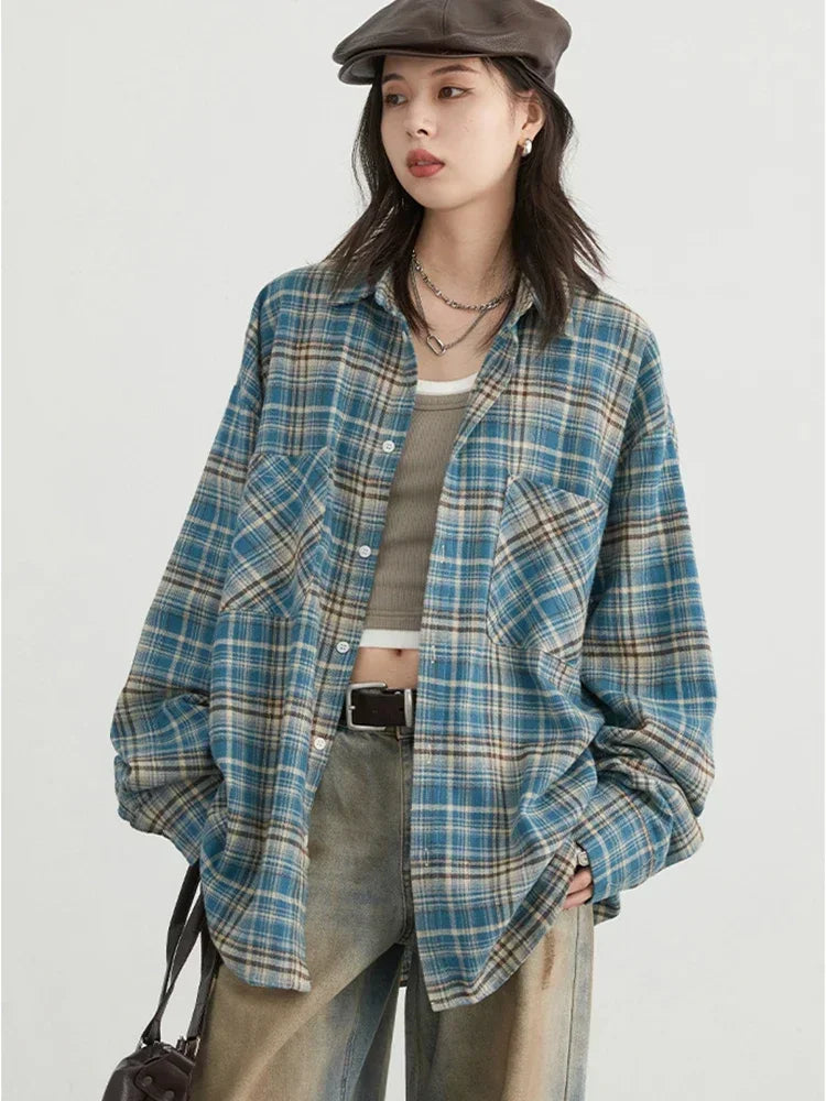 Color-Blocked Cotton Shirt – Retro Charm with a Modern Twist