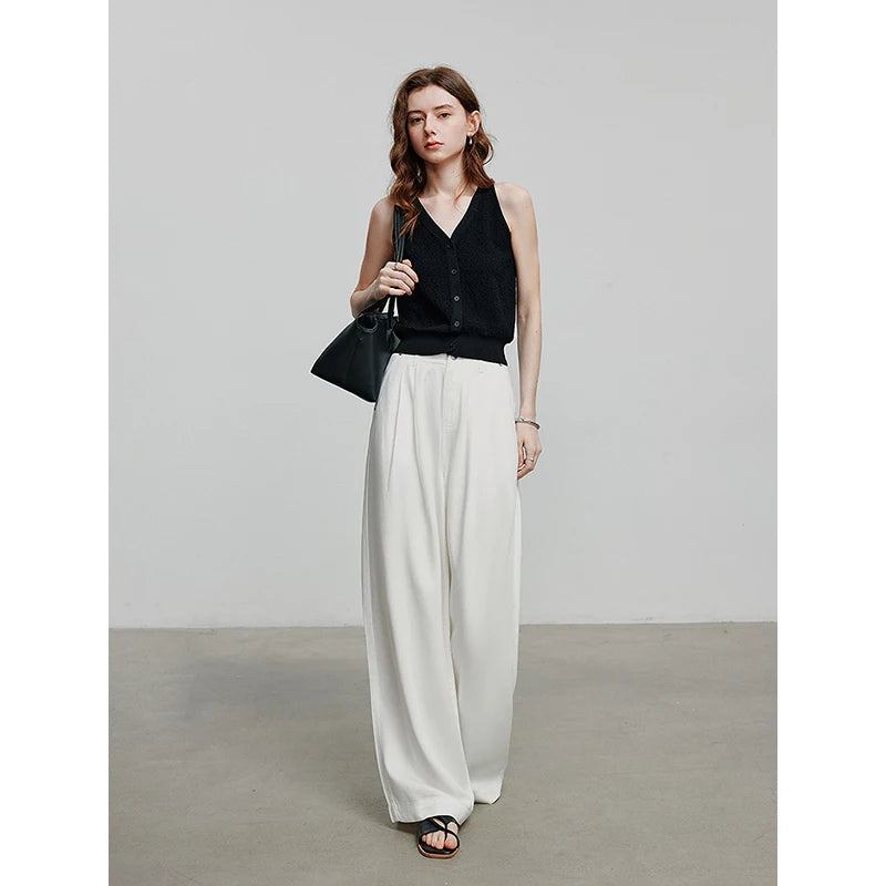 Classic High-Rise Denim Pants – Timeless Everyday Fit