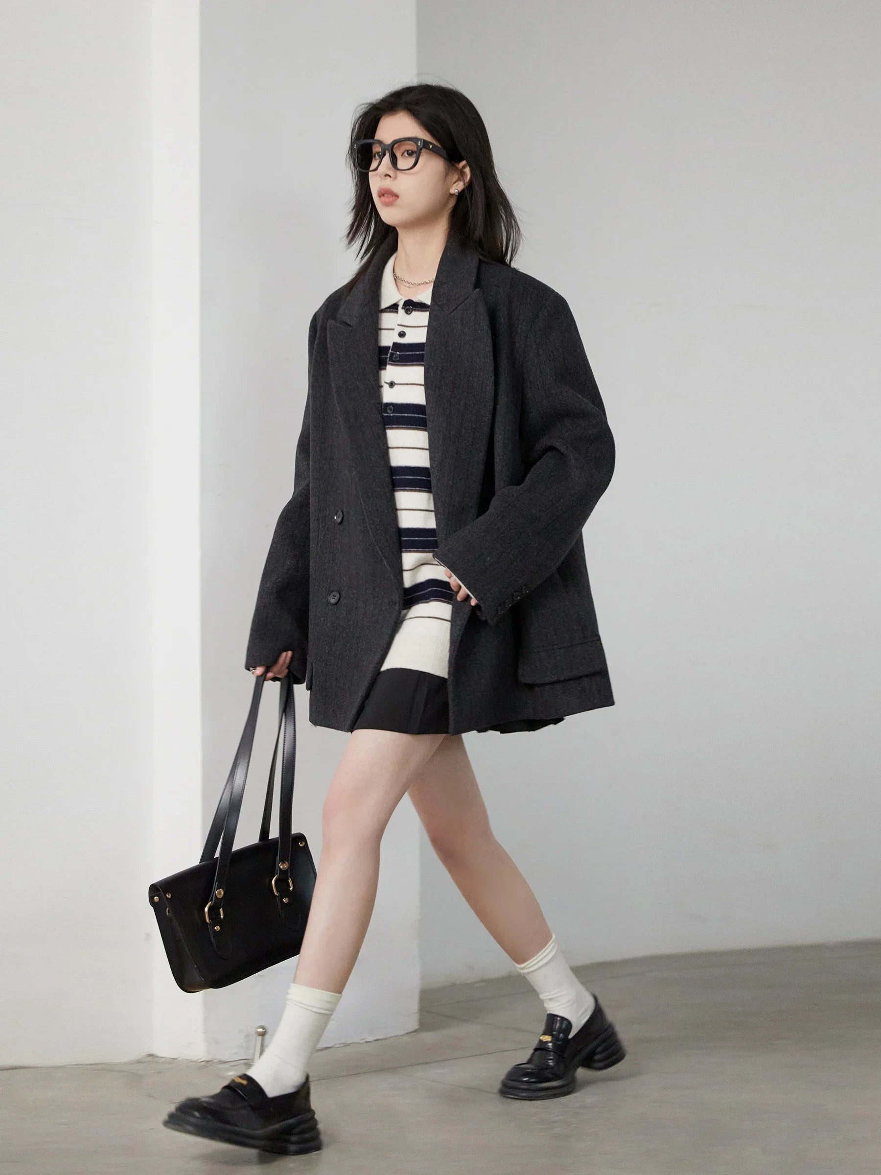 Double-Breasted Wool Blazer – Vintage-Inspired Power Dressing