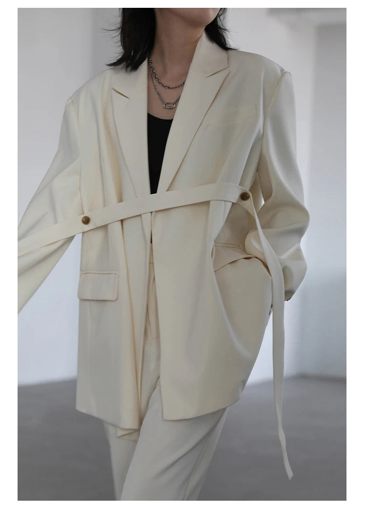 Wide-Shoulder Ribbon Blazer – Statement Outerwear